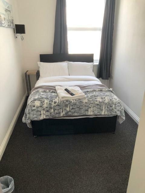 Ocean Holiday Apartments Plymouth Bagian luar foto