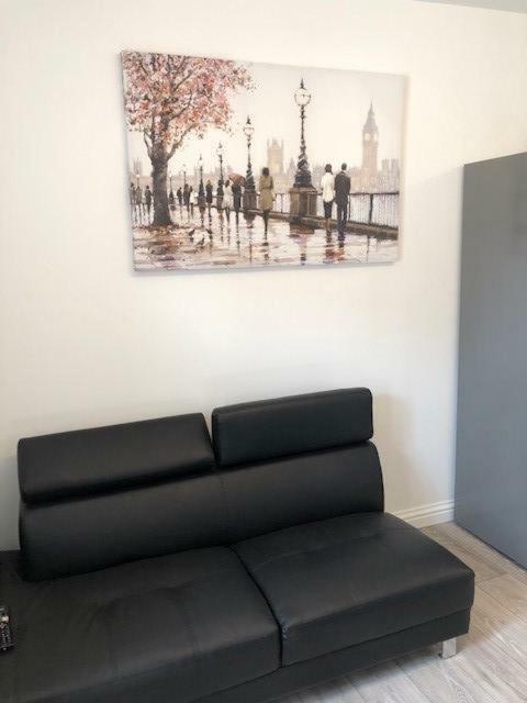 Ocean Holiday Apartments Plymouth Bagian luar foto